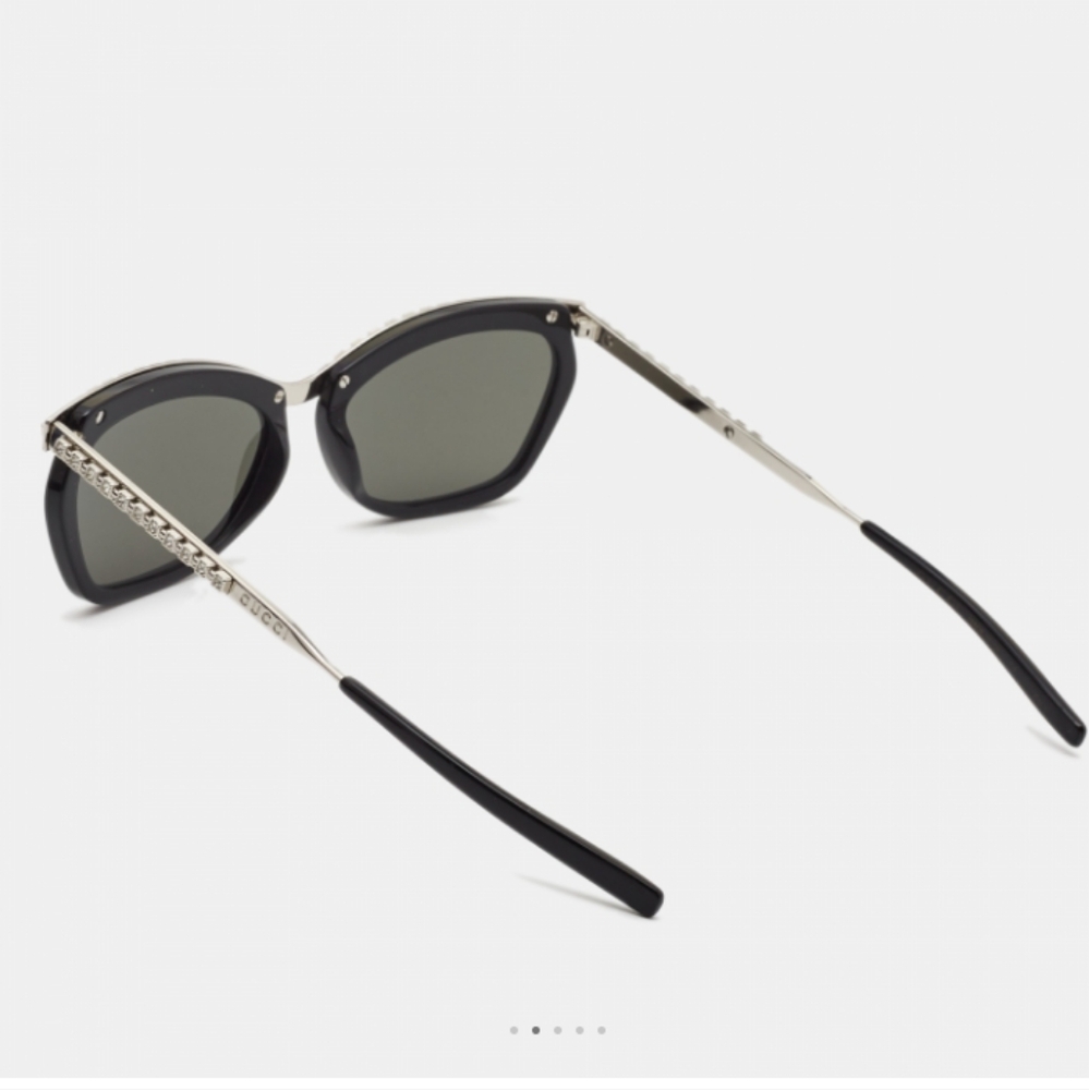 Gucci Cat Eye Crystals Studs Sunglasses - Picture 2 of 8